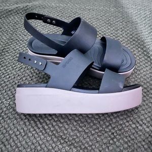 Crocs Brooklyn Low Wedge